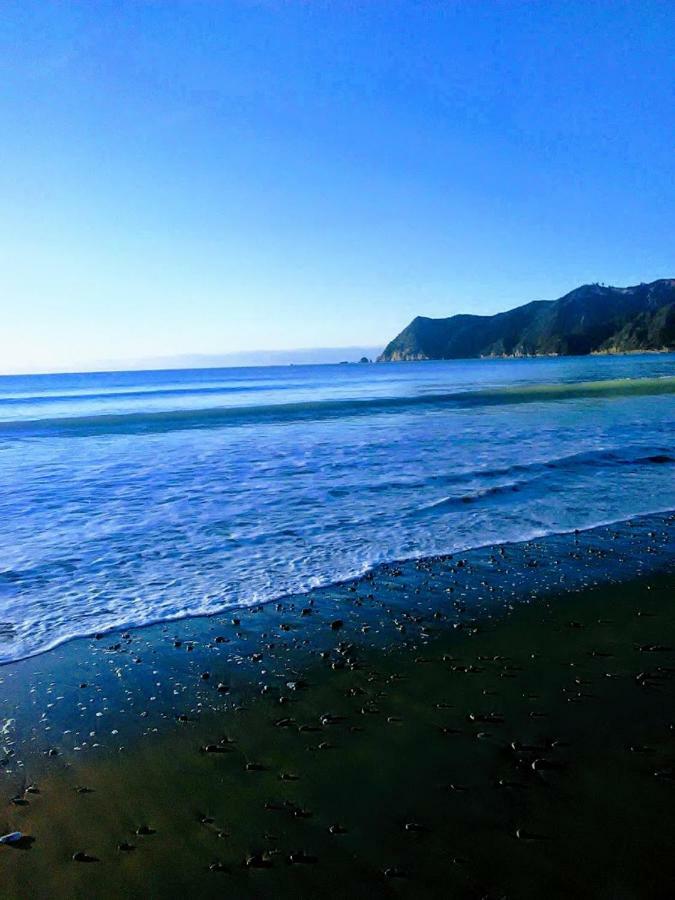 Bed and Breakfast Waipiro Bay Paradise Te Puia Zewnętrze zdjęcie